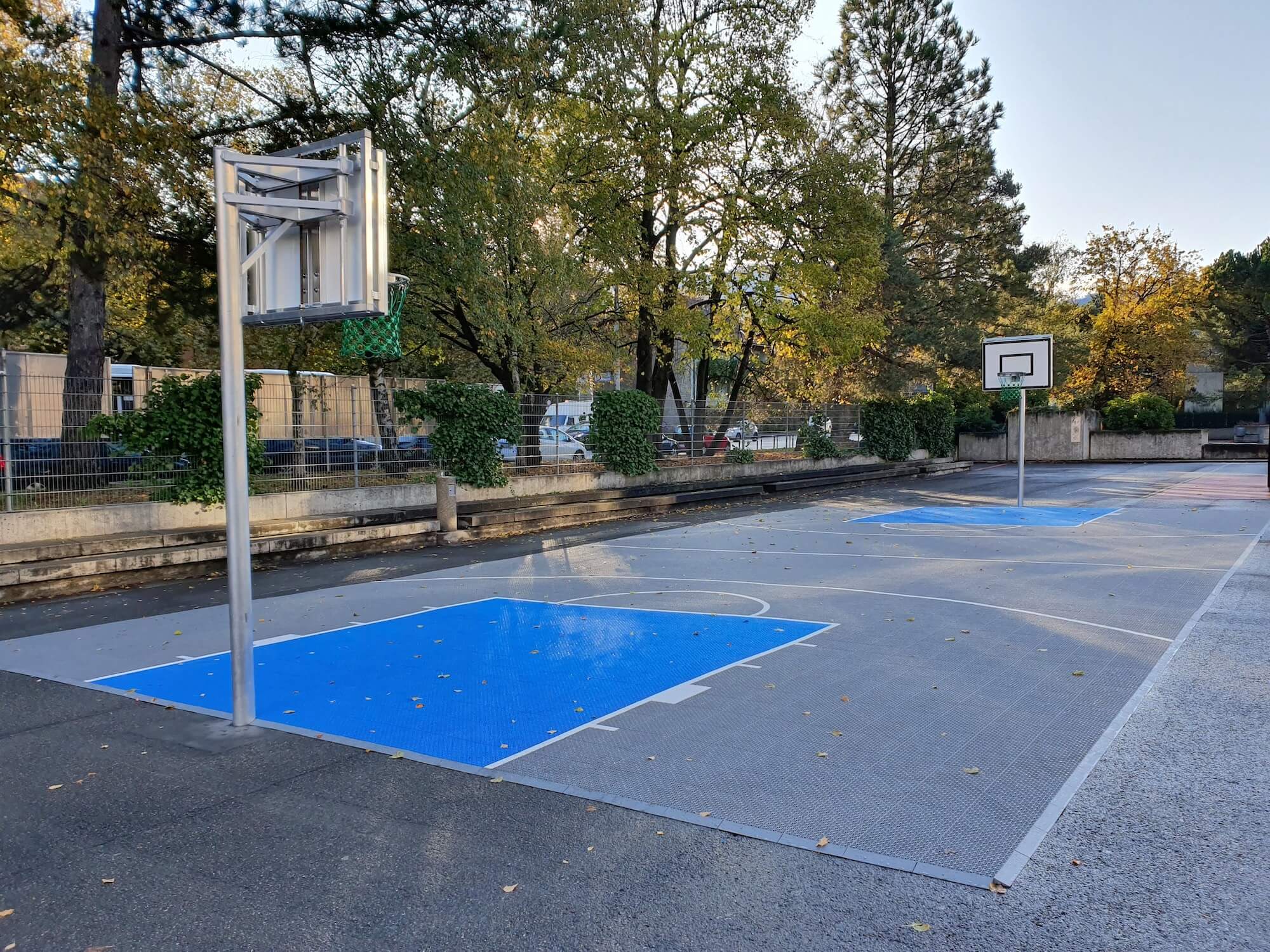 Sol amortissant en résine amortissant EPDM pour un terrain de basket à Metz, Moselle 57